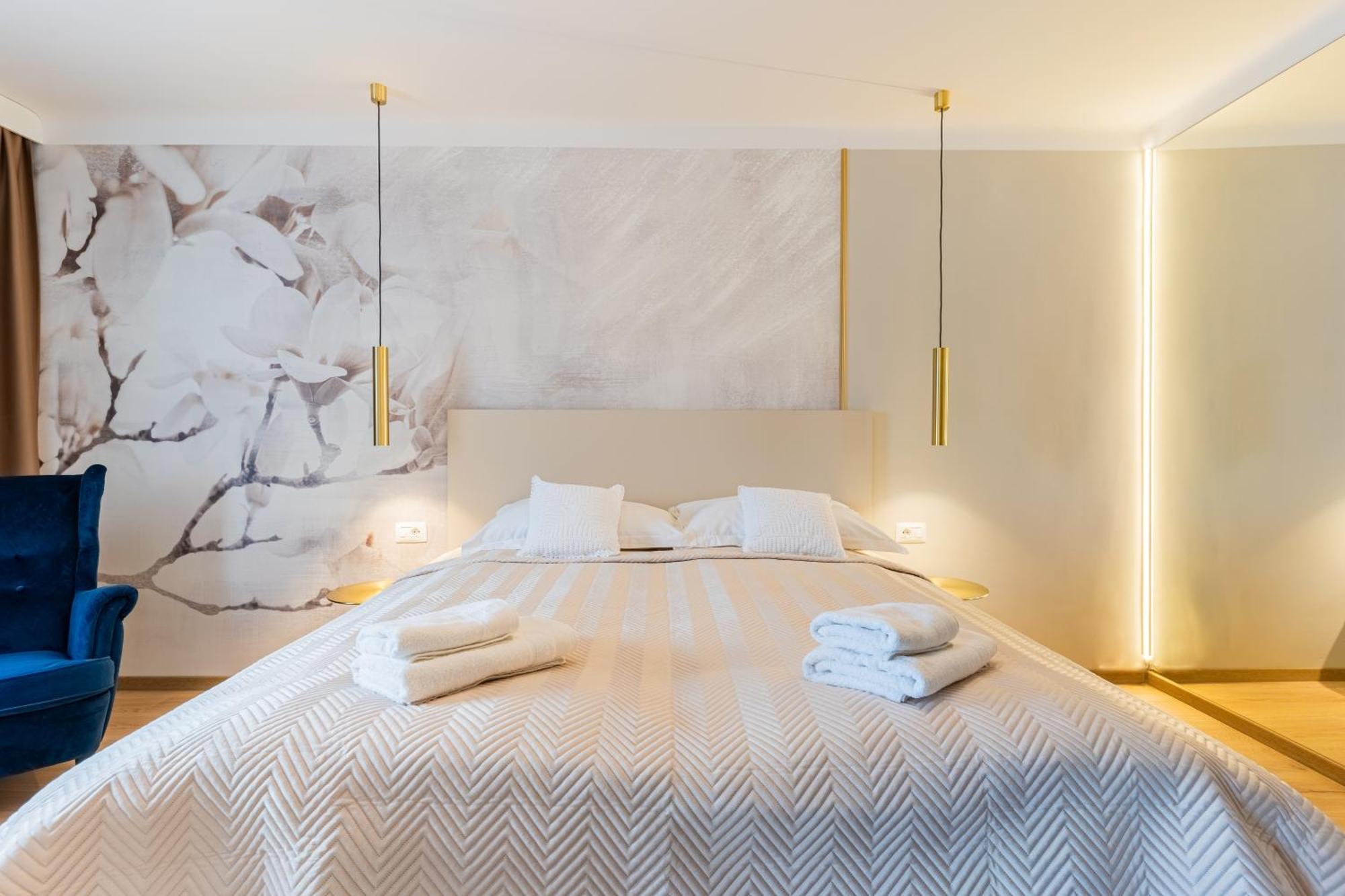 Bella Vista Apartment เซรส ภายนอก รูปภาพ